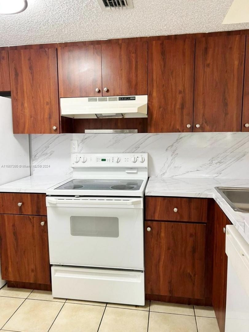 Building Photo - 7200 NW 179th St