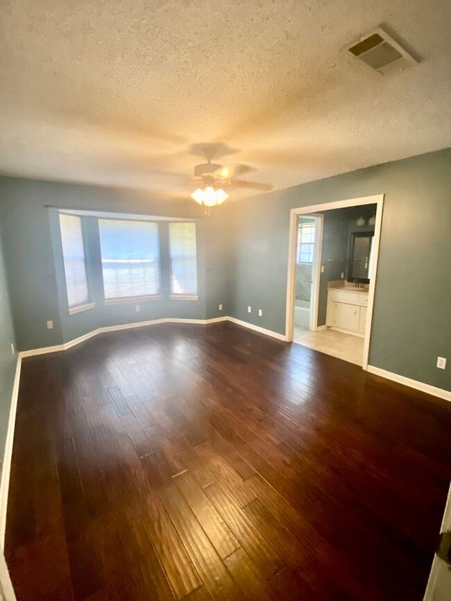 Building Photo - Haughton LA Dogwood Park Subdvn Home for Lease | $1,600/mo | 3 br 2 ba