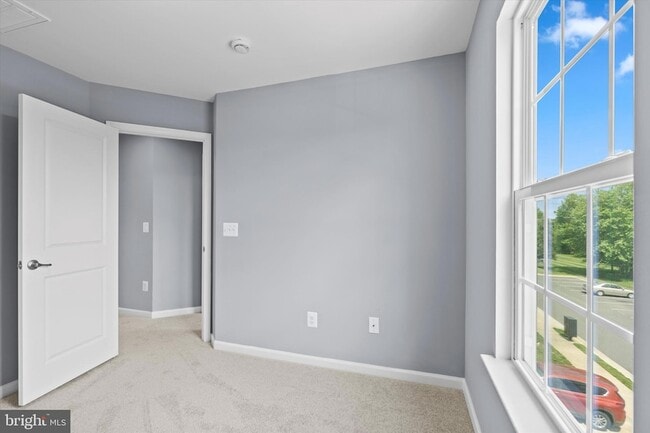 Building Photo - 6190 Willow Pl