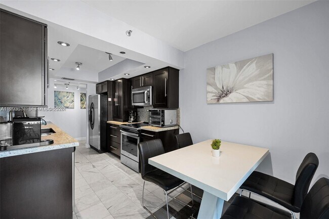 Building Photo - 300 Three Islands Boulevard