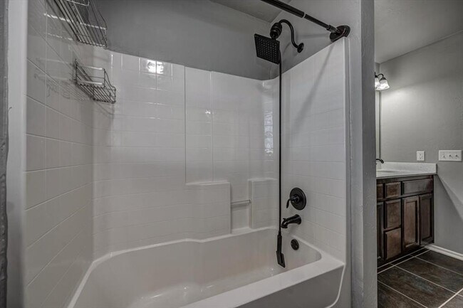 Building Photo - 18208 Scarborough Dr