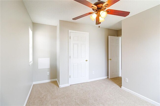 Building Photo - 2183 Serenity Dr NW