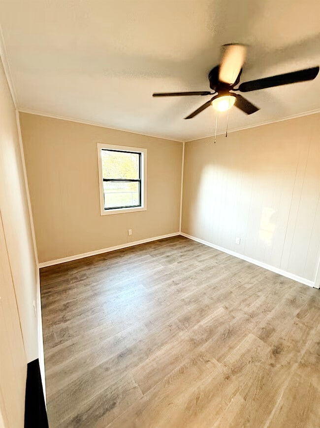 Building Photo - 616-622 14th St Quadplex