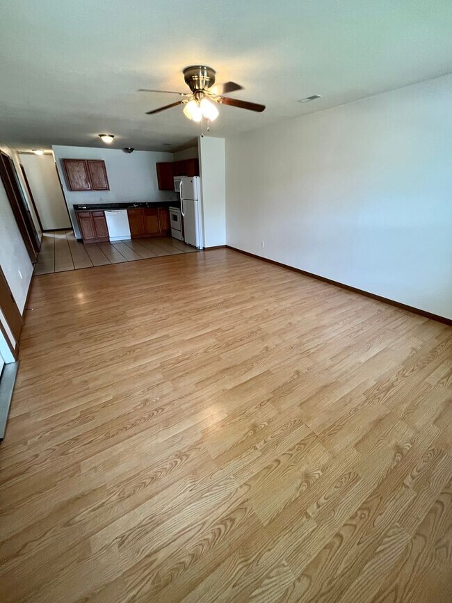 Building Photo - All Inclusive Duplex - 3 Bedroom; 2 Bathroom