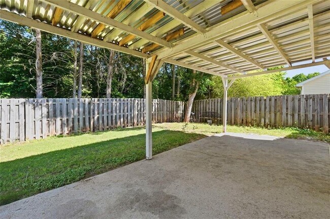 Building Photo - 540 Sterling Hill Dr