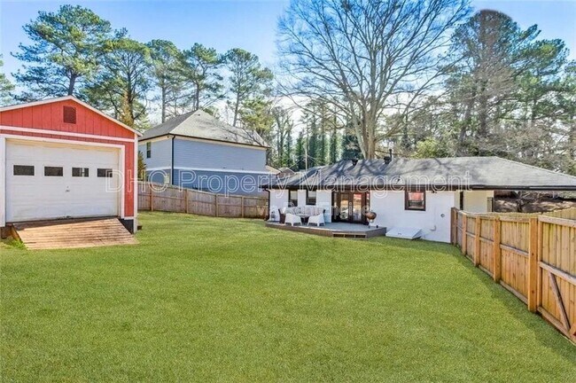 Building Photo - 2968 Catalina Dr