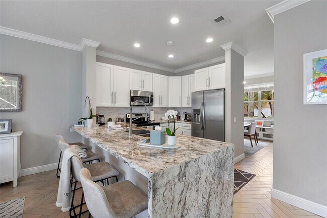 Building Photo - 604 Stanton Dr