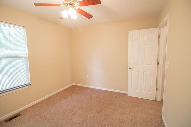 Building Photo - 5307 E Trikalla Dr