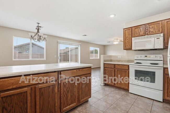 Building Photo - 435 W Corriente Ct