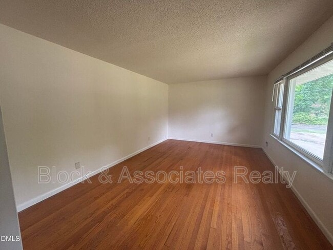 Building Photo - 3609 Melrose Dr