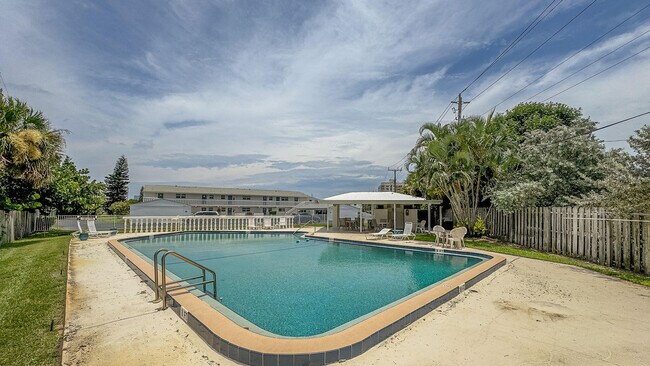 Building Photo - 2186 Jimmy Buffett Mem Hwy