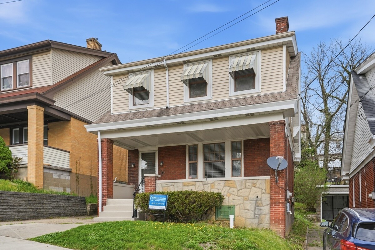 Building Photo - 107 Catskill Ave