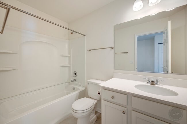 Building Photo - 4138 Irving Rd