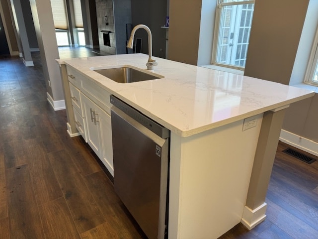 Building Photo - 2309 W Monroe St