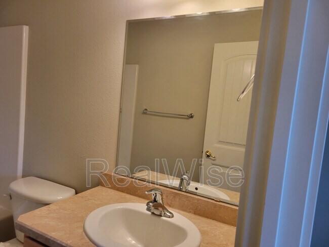 Building Photo - 2478 SW Timber View Ct