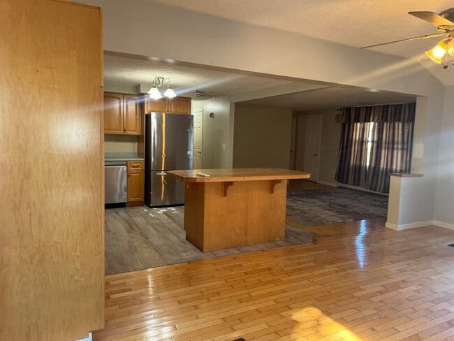 Building Photo - 1 Kerri Ln