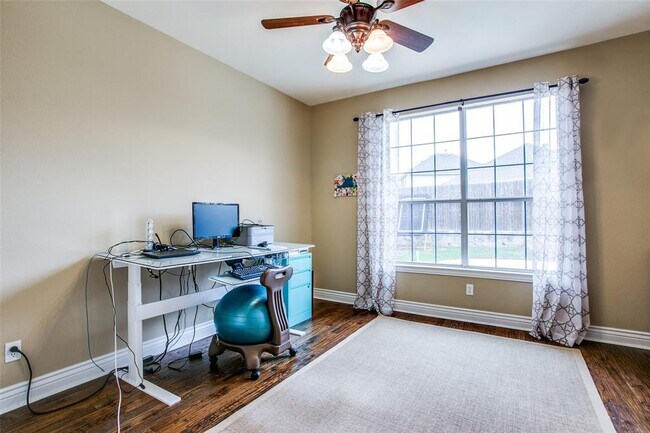 Building Photo - 1203 Limestone Creek Dr
