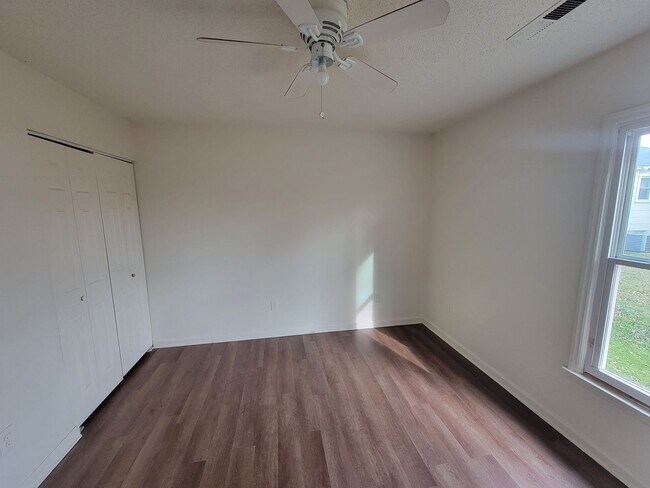 Building Photo - 3410 Calument Place
