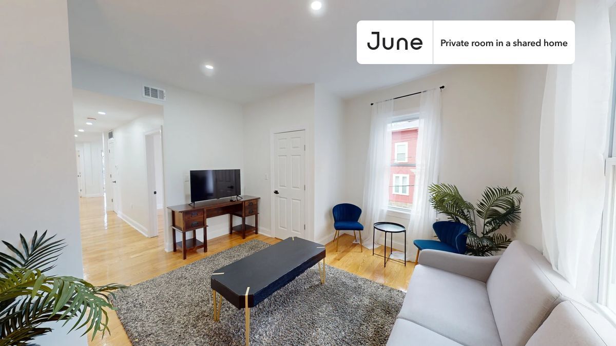 Building Photo - Room in Shared 4 bed/2 bath home