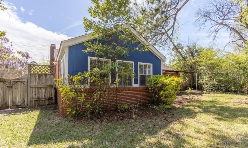 Building Photo - 2727 Pelzer Ave