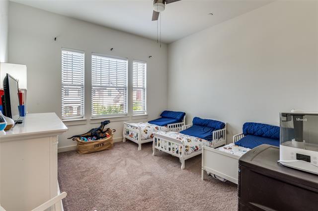 Building Photo - 4539 English Maple Dr