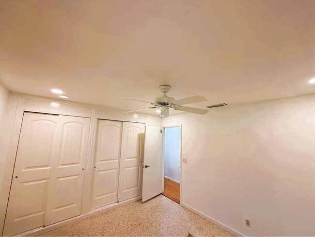 Building Photo - 1611 Carandis Rd