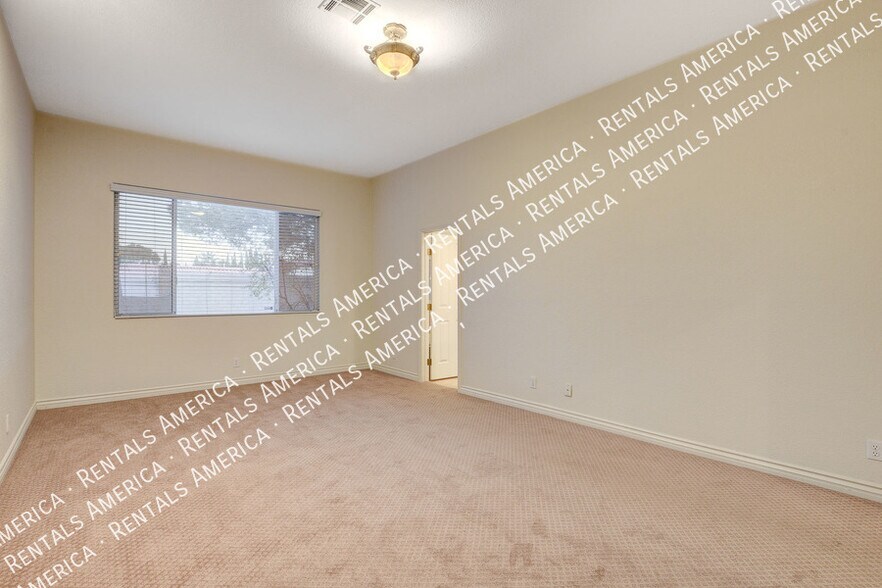 Building Photo - 8960 Echo Ridge Dr