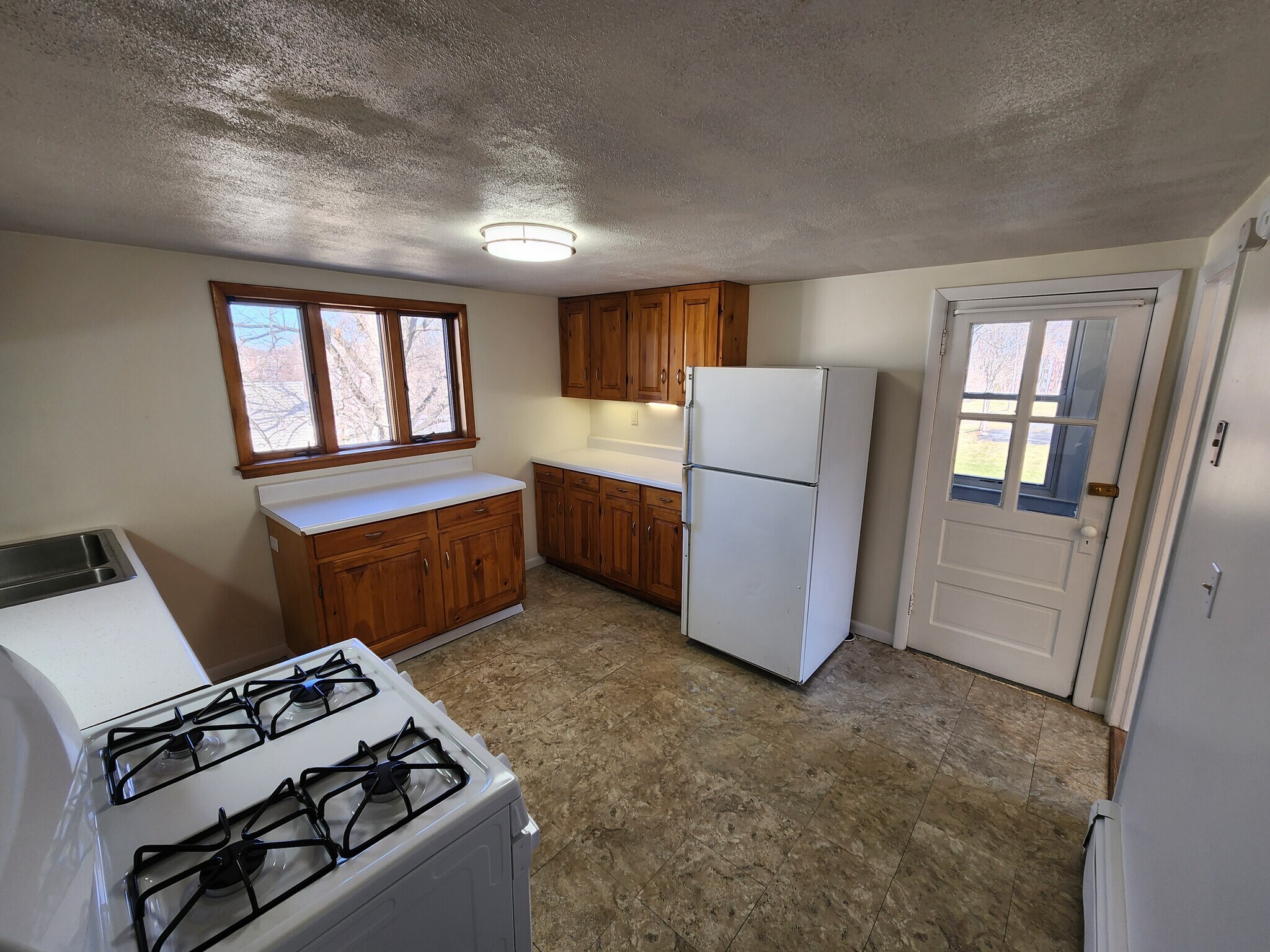 Building Photo - 95 3rd Ave