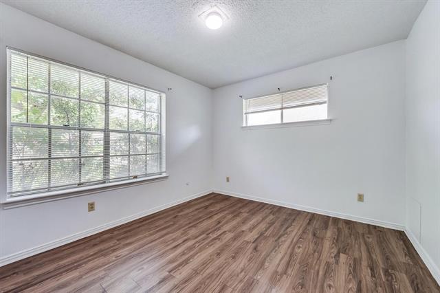 Building Photo - 3217 Ridgeview Ln