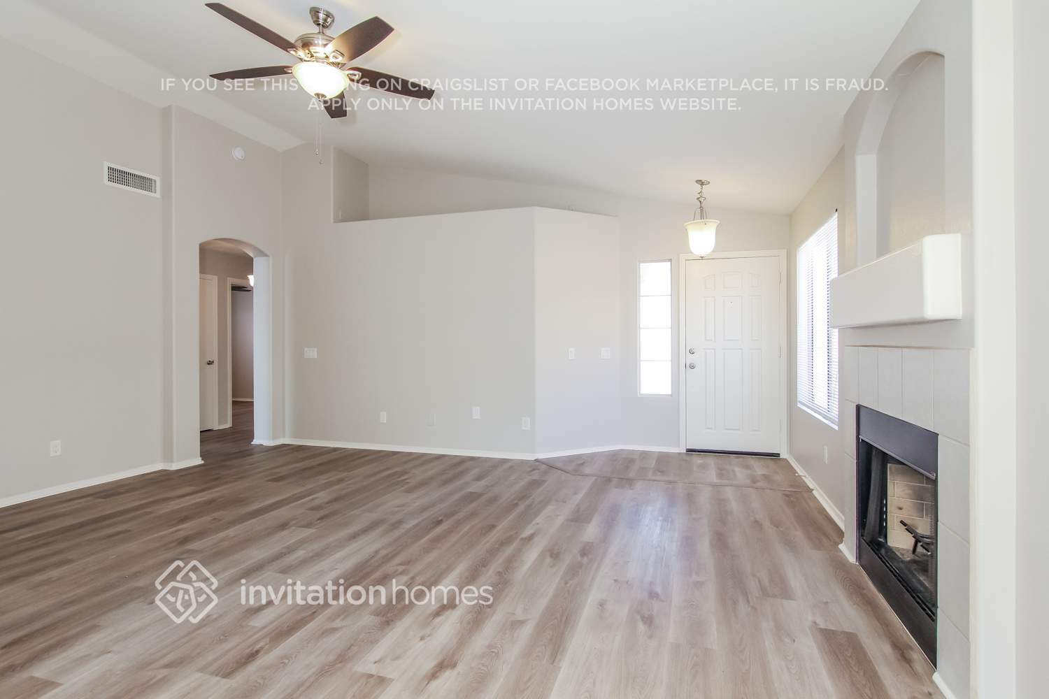 Building Photo - 8343 W Bloomfield Rd