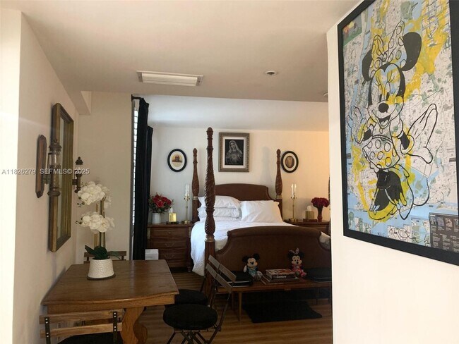 Building Photo - 100 Lincoln Rd