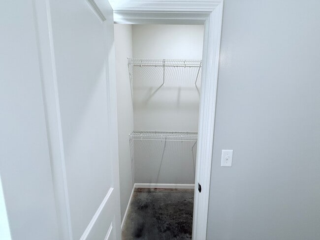 Building Photo - 145 MS-334