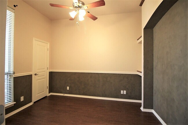 Building Photo - Beautiful 4 Bed 2 Bath in Edmond