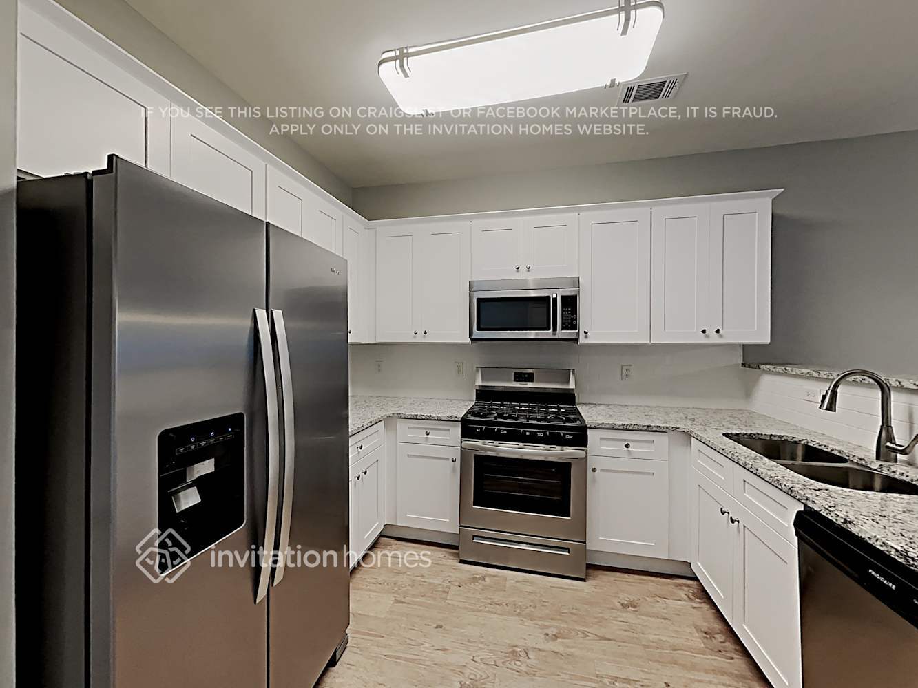 Building Photo - 4700 Ferncrest Pl