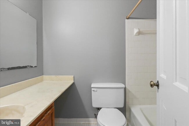 Building Photo - 441 Old Town Ct