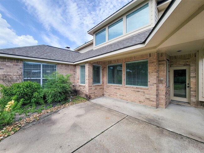 Building Photo - 914 Ivory Ridge Ln
