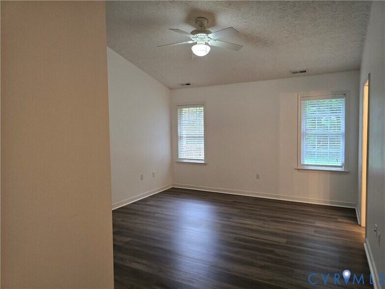 Building Photo - 5607 Jessup Station Pl