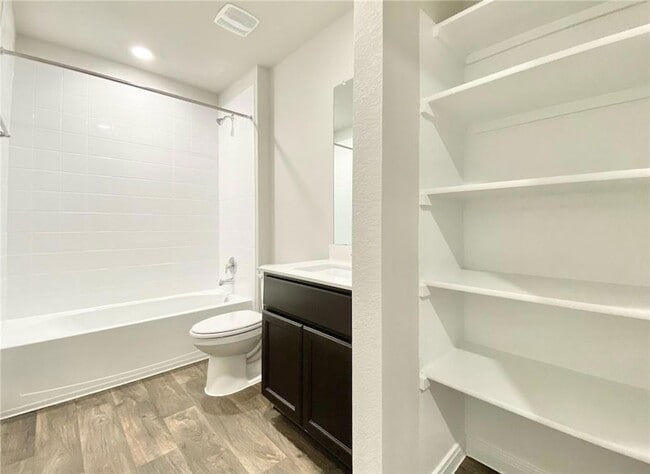 Building Photo - 3012 Tweedy Trail