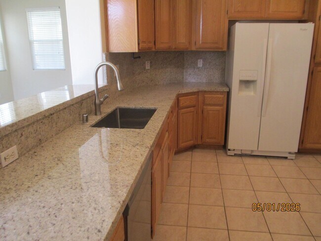 Building Photo - Beautiful Roseville home near Galleria