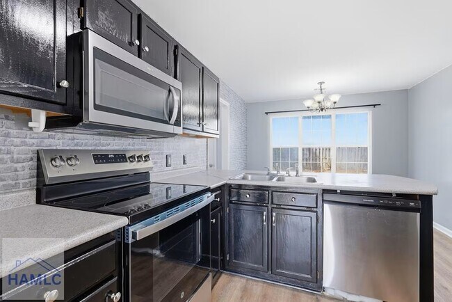 Building Photo - 22 Avocet Way