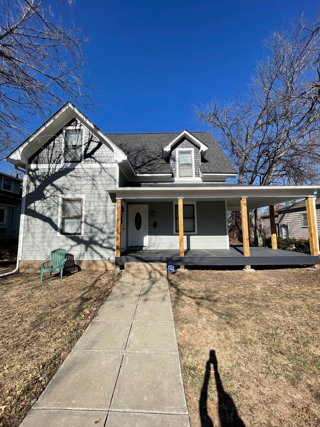 Building Photo - 1620/1622 Leavenworth