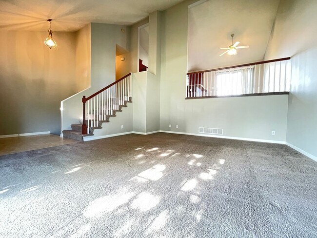 Building Photo - Comfortable 3-Bedroom Home in Desirable Millard West Area - $2,095