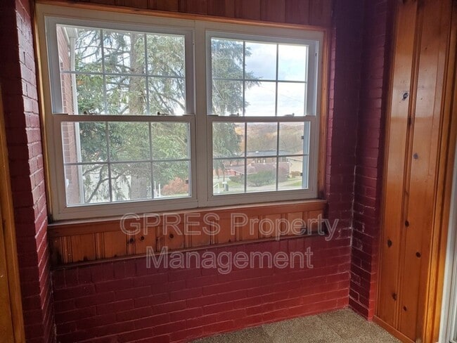 Building Photo - Great single family home in Verona