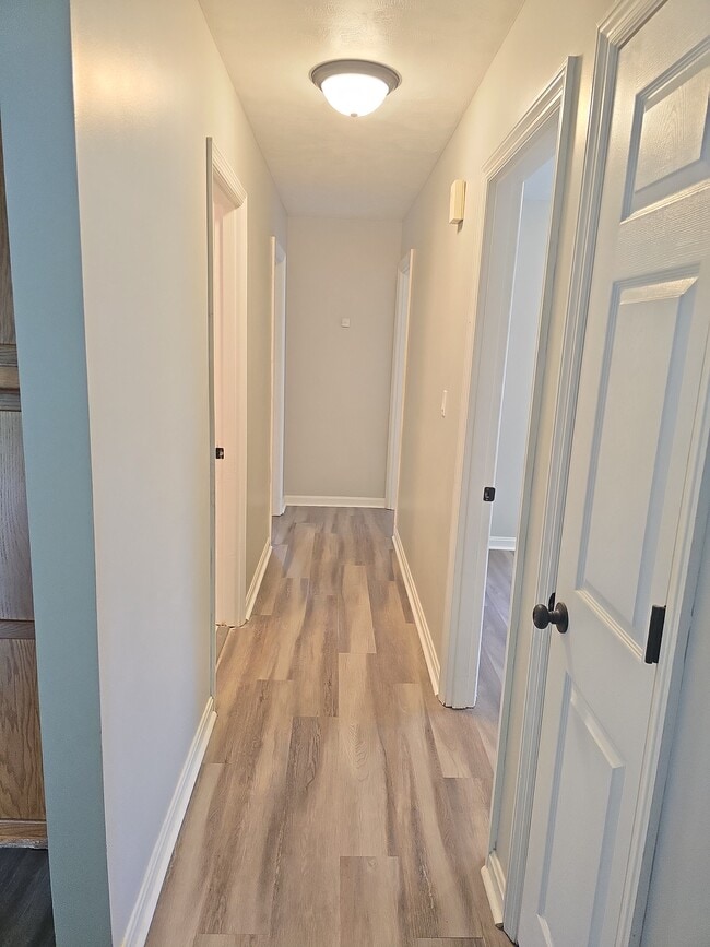 Building Photo - 8802 Malvern Hill Rd