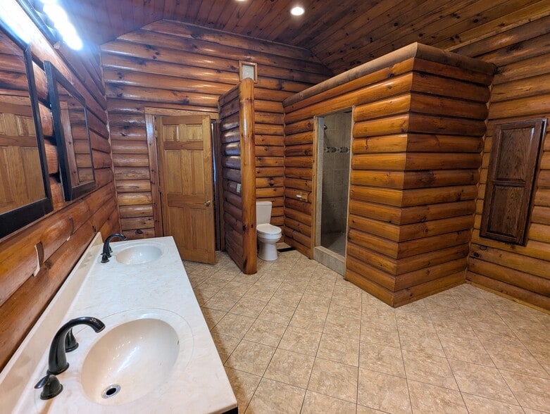 Building Photo - 173 Lacy Hollow Rd