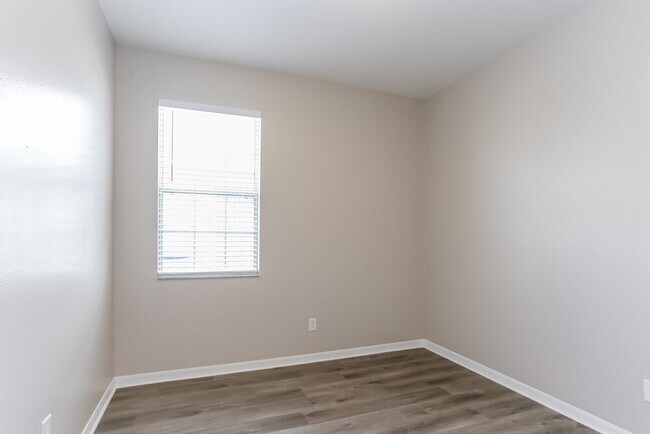 Building Photo - 1703 Chalksand Way