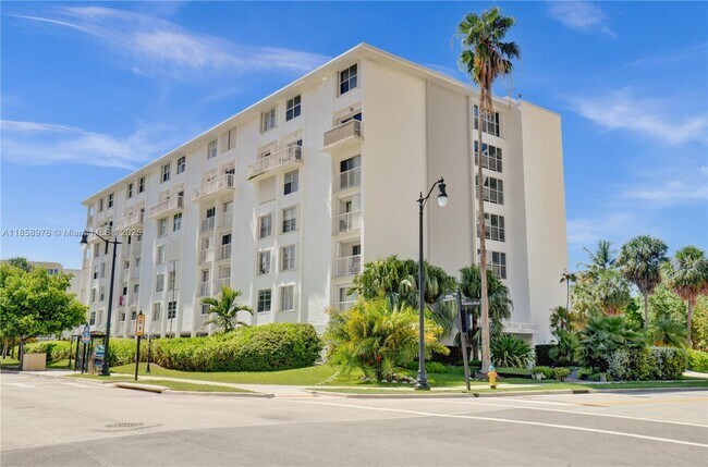 Building Photo - 17800 Atlantic Blvd
