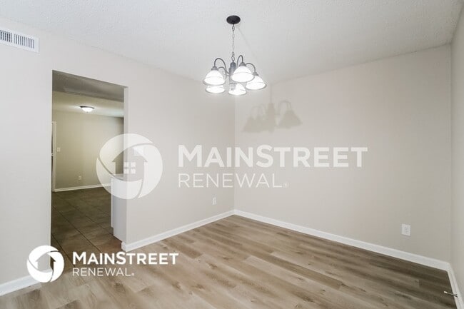 Building Photo - 4045 Orchard Valley Blvd