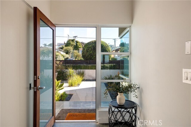 Building Photo - 409 C. Mayor