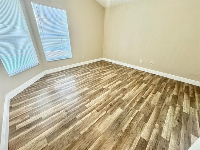 Building Photo - 3103 Rawcliffe Rd